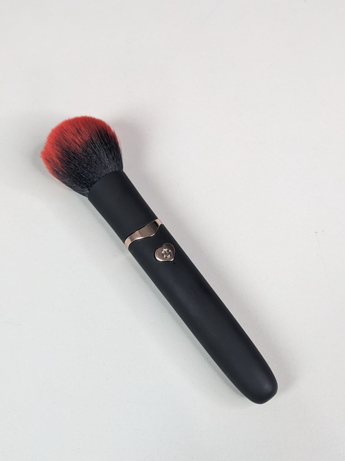 Makeup vibrator brush