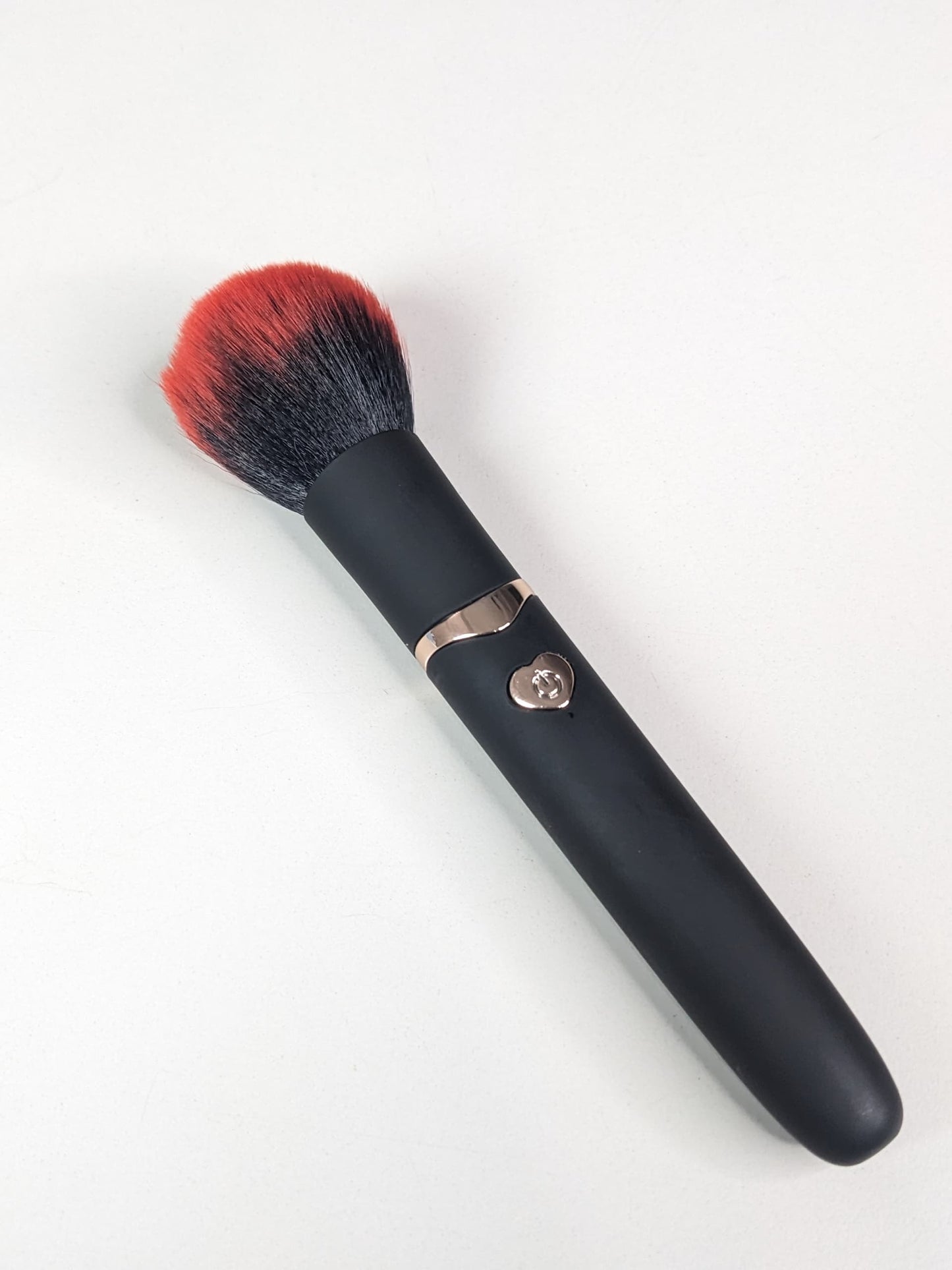 Makeup vibrator brush